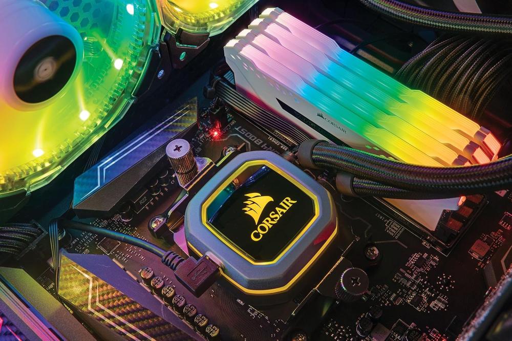 كورسير مجموعة ذاكرة فانجيانس RGB برو 16GB (2x8GB) DDR4 3200MHz C16 XMP 2.0 المتحمس LED ابيض